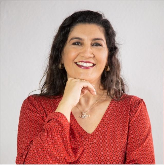 Cláuda Oliveira